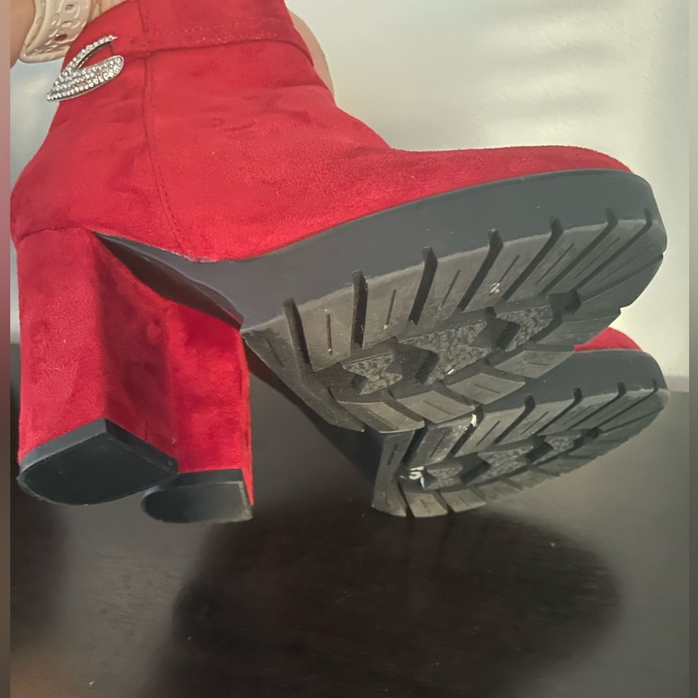 Dream Pairs boots Size 6